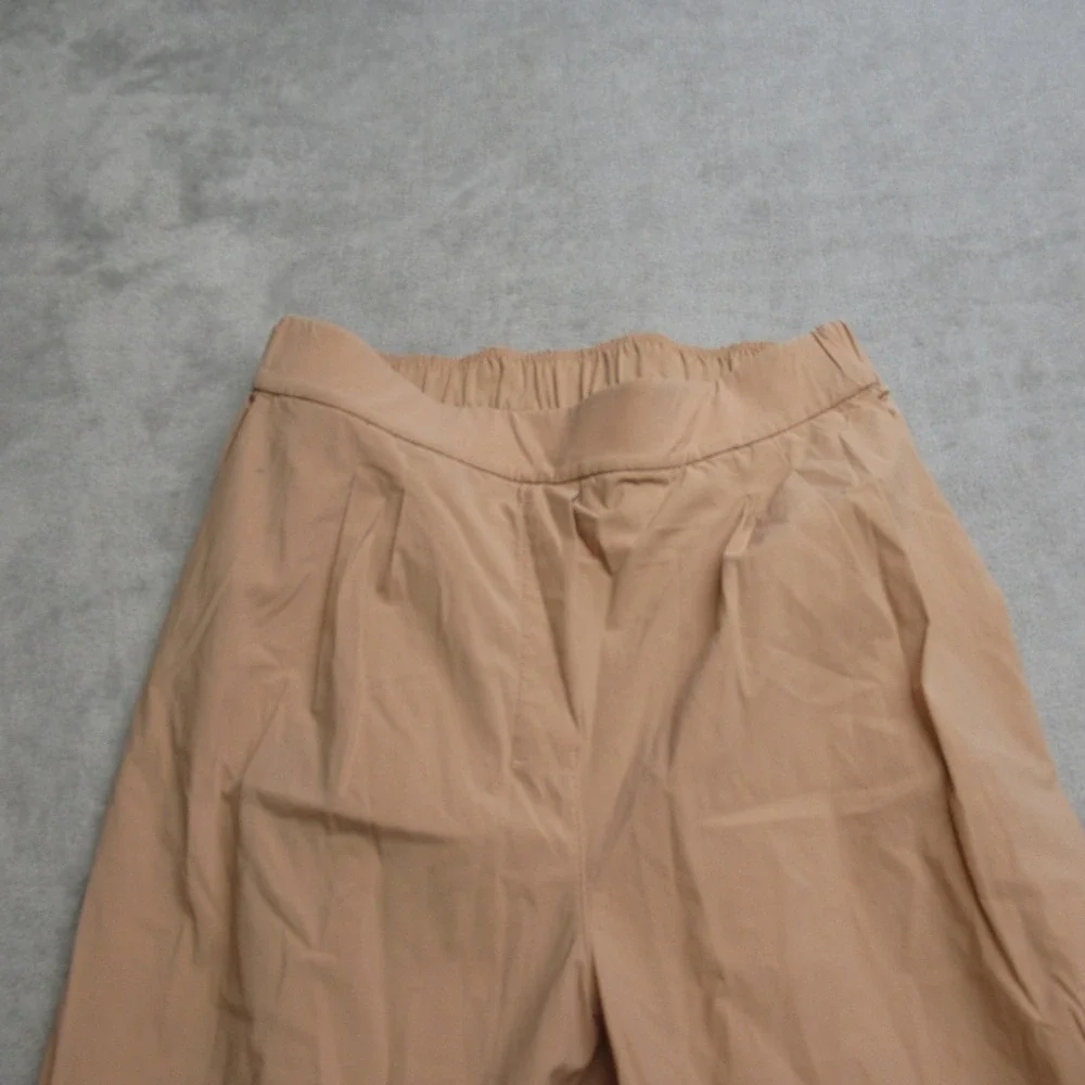 Lululemon‎ Pants Women 6 Beige High Rise Elastic Waist Casual True Swift? 24x27